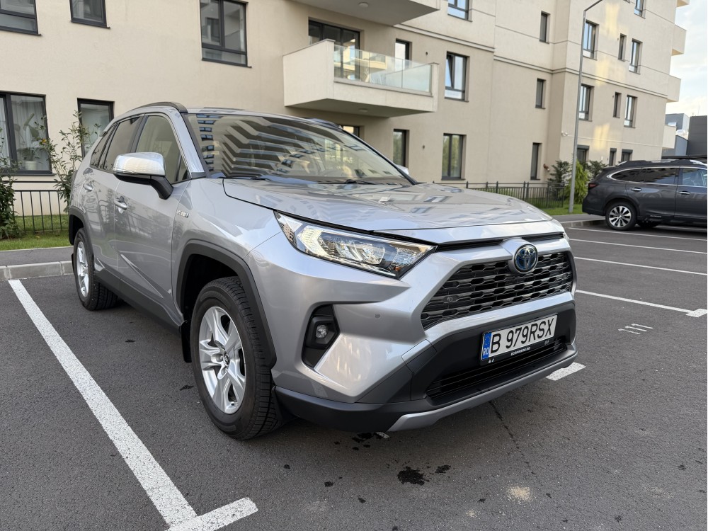 Toyota Rav 4 Full Hybrid – 2020 – 96.000 km