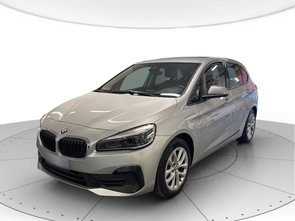 BMW Seria 2 225xe Plug-in Hybrid – 2020 – 62.000 km BMW Seria 2 225xe Plug-in Hybrid – 2020 – 62.000 km
