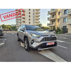 Toyota RAV4 Full Hybrid – 2020 – 86.000 km
