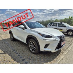 Lexus NX 2019 Alb perlat 94 mii km Lexus NX 2019 Alb perlat 94 mii km