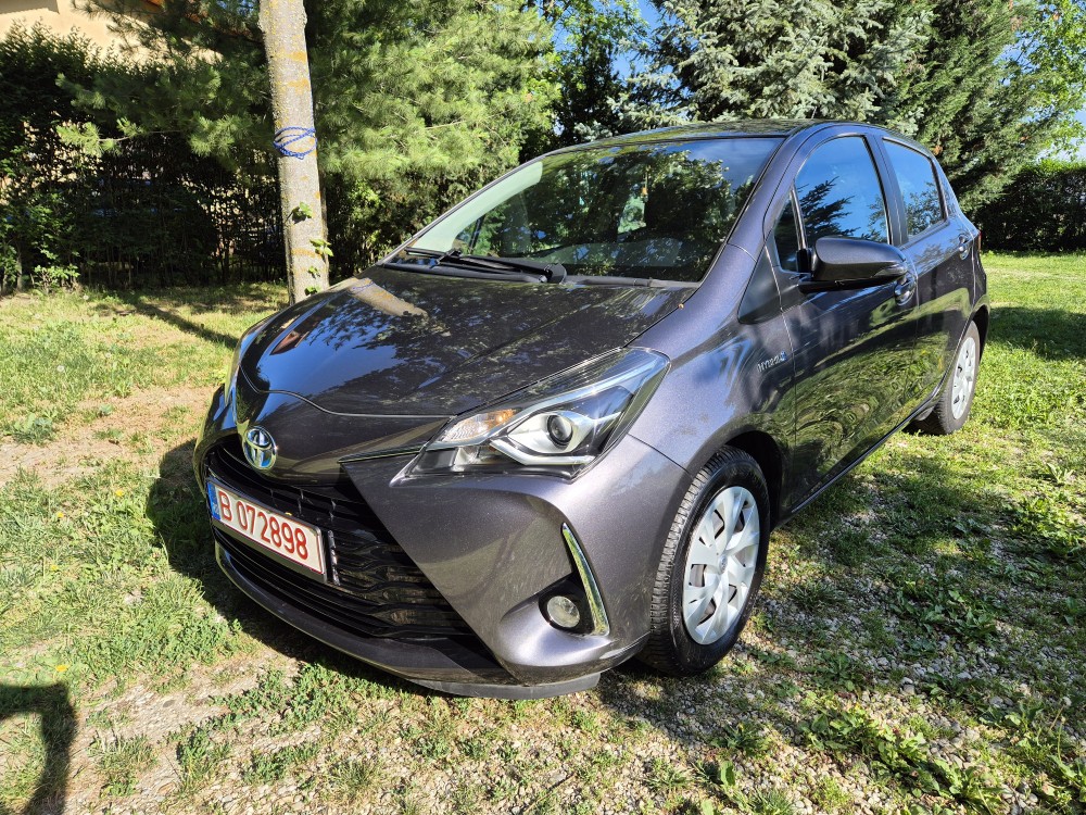 Toyota Yaris Full Hybrid 2017-74.000 km